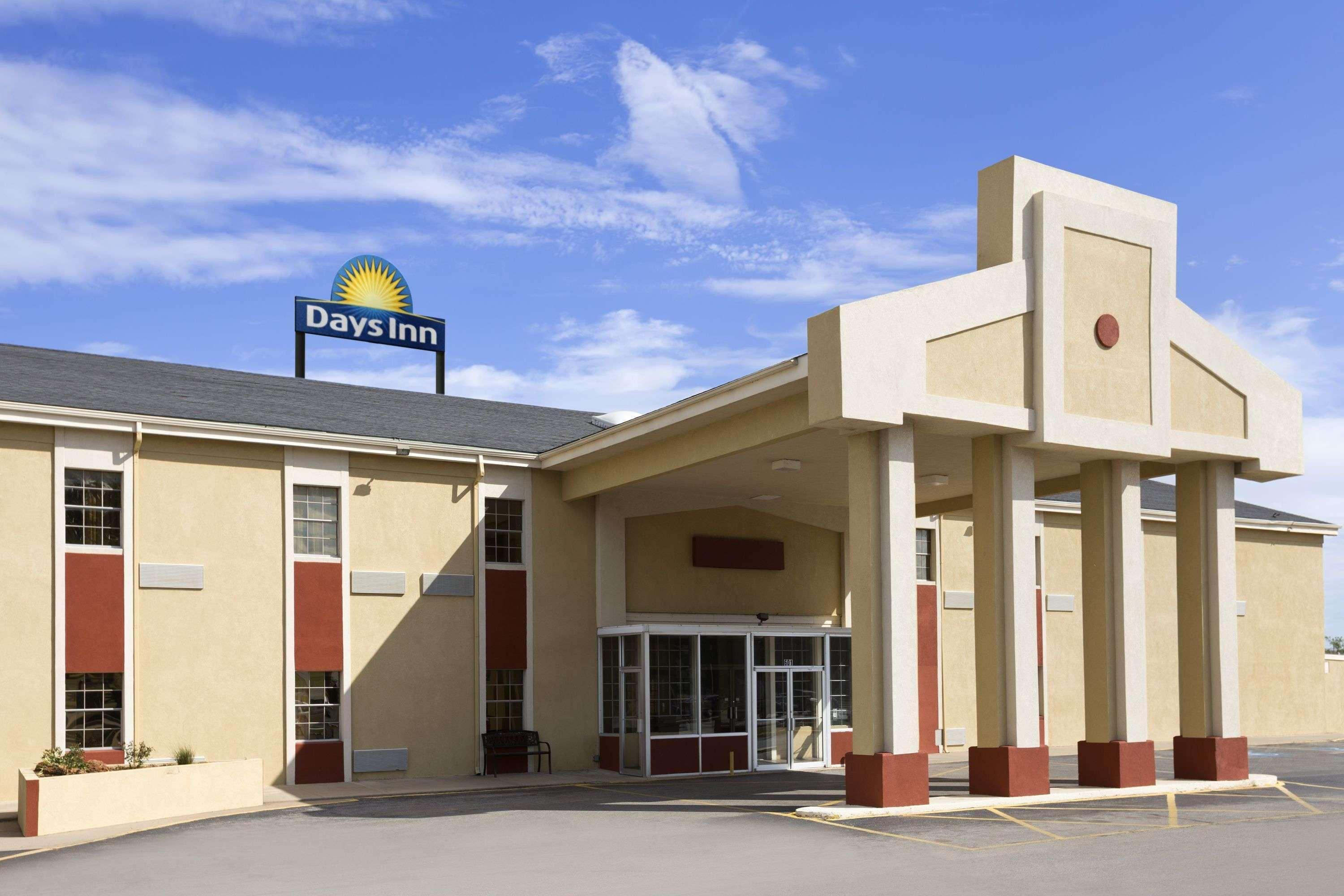Days Inn By Wyndham Lawton Exterior foto